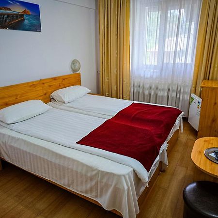 Hotel Horezu Kültér fotó