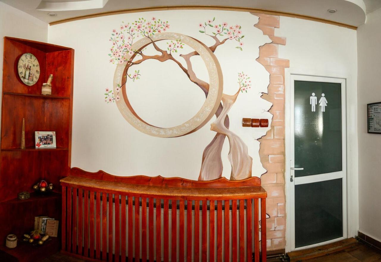 Hotel Horezu Kültér fotó