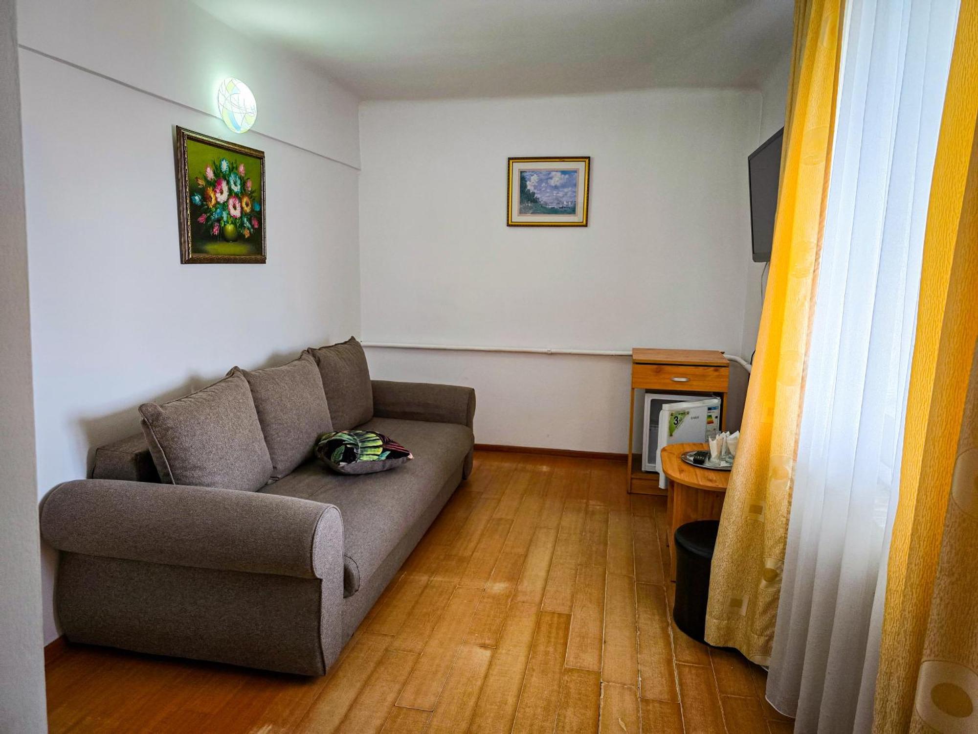 Hotel Horezu Kültér fotó