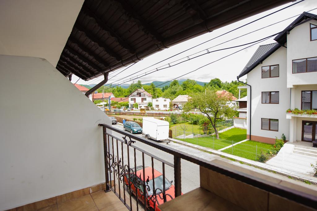 Hotel Horezu Kültér fotó